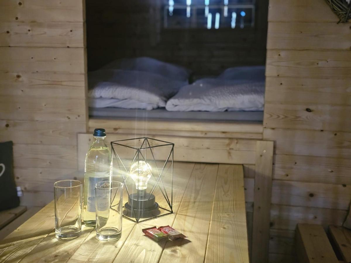 Schlaffass Mit Wellness In Alter Scheune Seinsheim Экстерьер фото